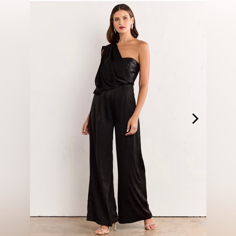 One-Shoulder black Jumpsuit